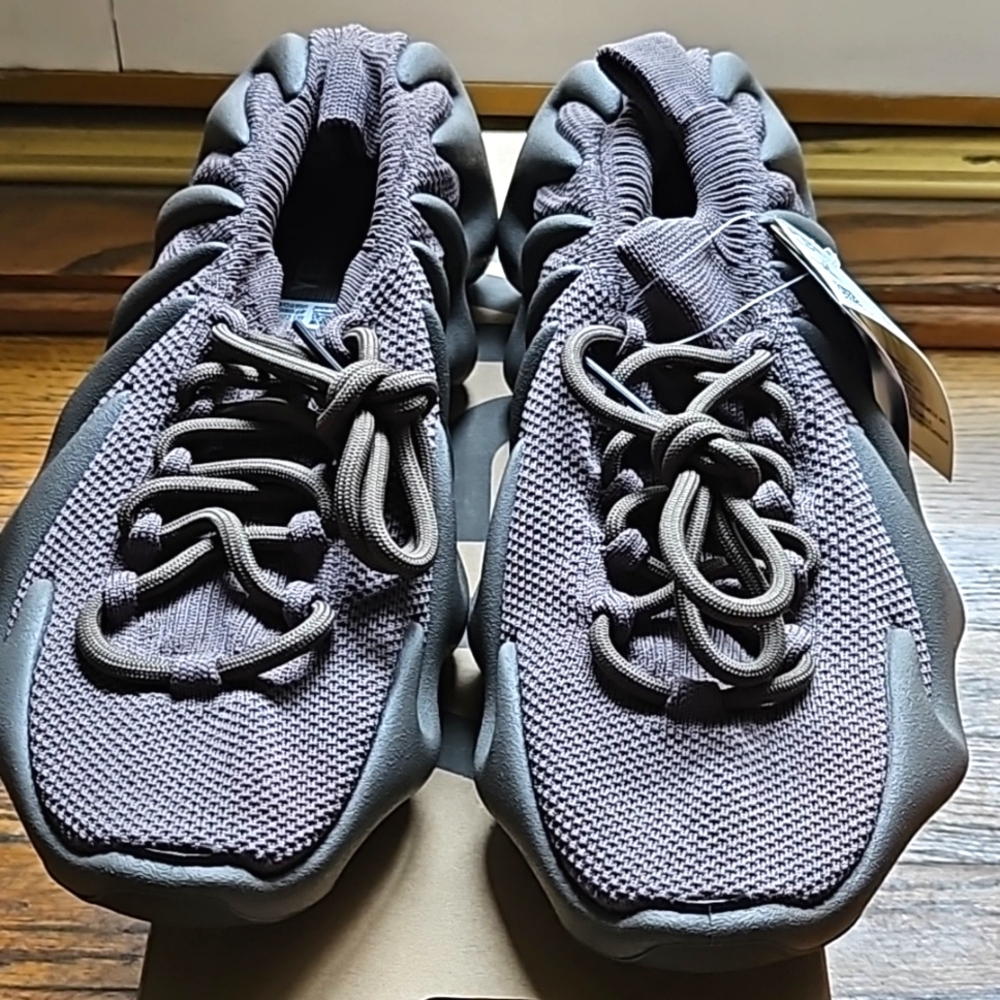 Yeezy 450 NWT Cinder Size 10